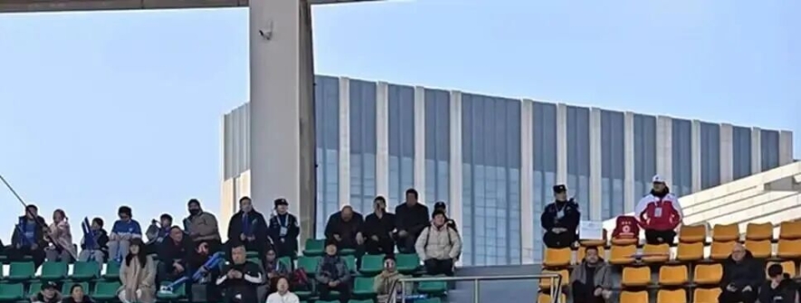 盐城爸爸2000块买下了女儿梦想C位